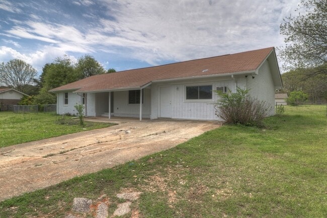 Building Photo - 613 Oak Grove Rd