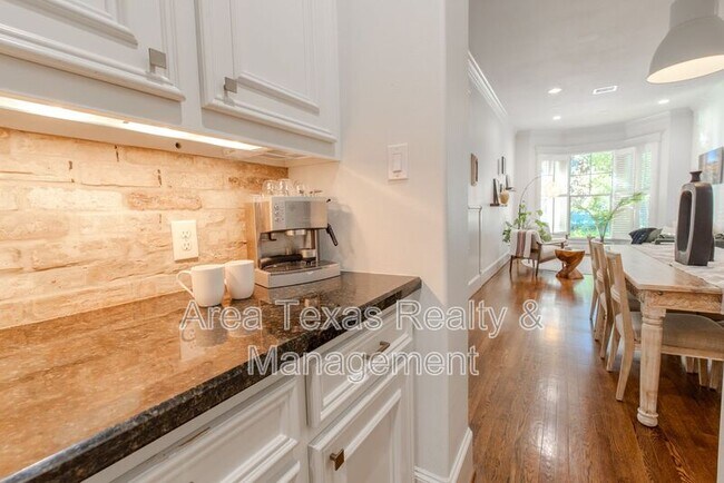 Foto del edificio - 545 W 26th St