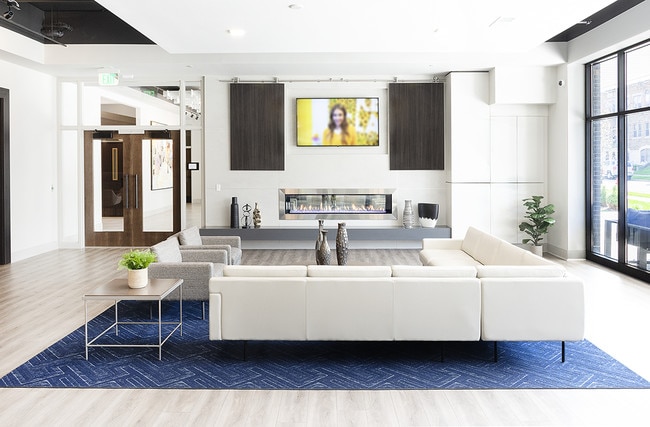 Community Room - The Easton