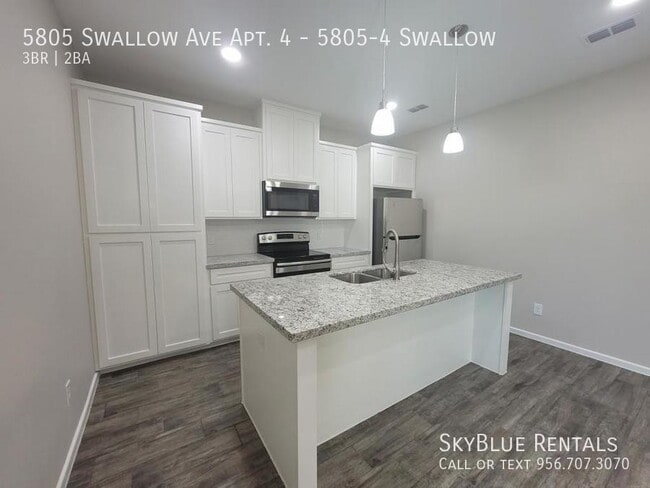 Foto del edificio - 5805 Swallow Ave