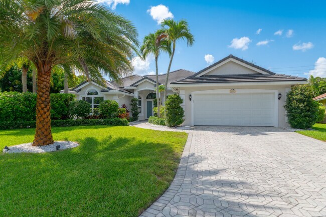 Foto del edificio - 477 Otter Ln S