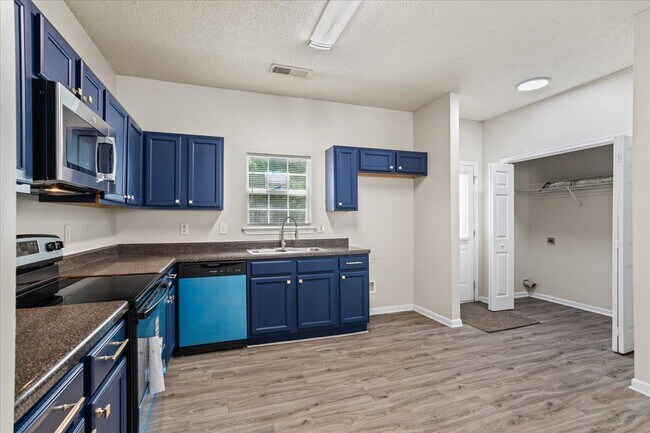 Foto del edificio - 7322 Bridlewood Ct