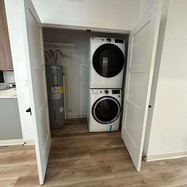 Foto del edificio - New 2 Bedroom 2 bathroom Teton Peak Flats Unit E 101 With Additional Storage Closet