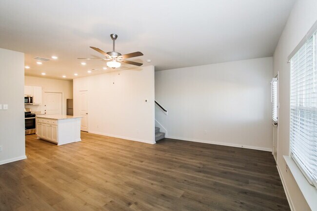 Foto del edificio - 204 Marsh Ln