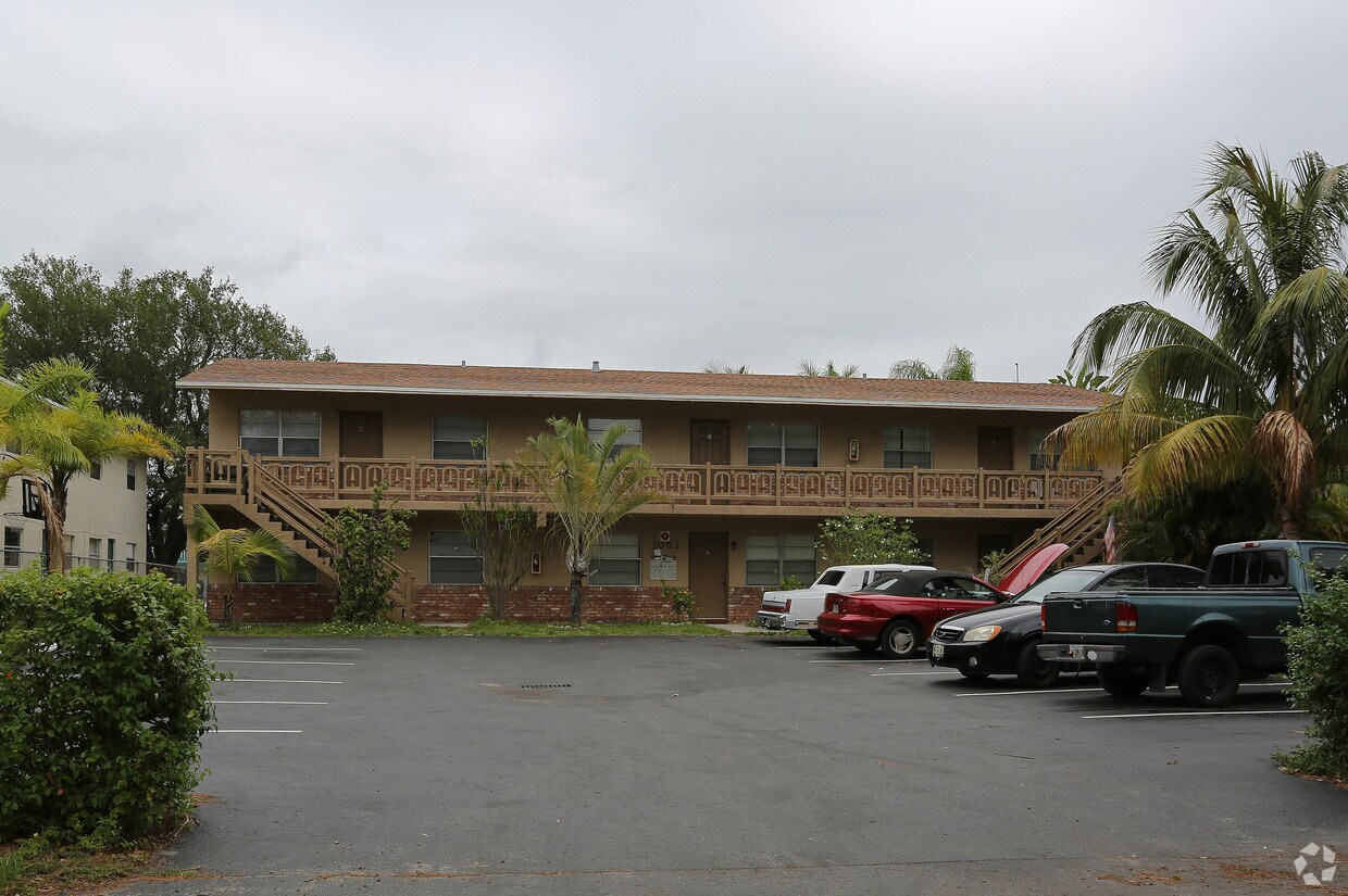 Foto del edificio - 1051 NE 39th Dr