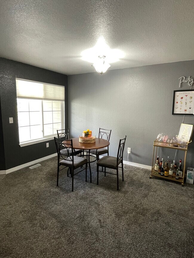 Foto del edificio - 3051 Sage Creek Rd