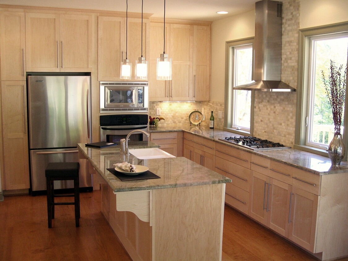Primary Photo - 201 Huntley Ave