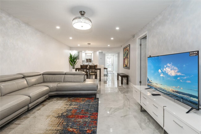 Foto del edificio - 9523 S Hollybrook Lake Dr