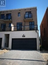 Building Photo - 19 Hyderabad Ln