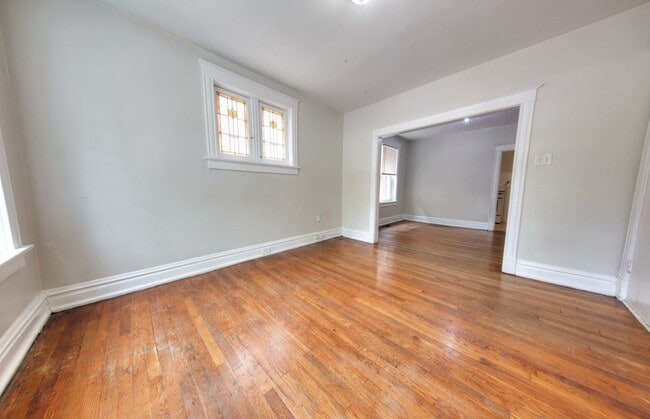 Building Photo - 3144 Magnolia Ave