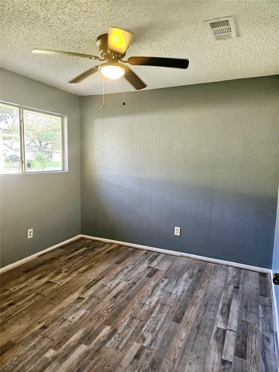 Building Photo - 14138 Clear Forest Dr
