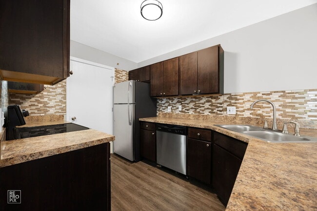 Building Photo - 1545 Crystal Rock Ct