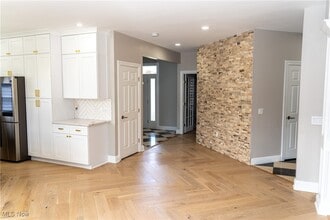Building Photo - 5469 Riverview Dr