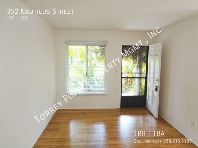 Foto del edificio - **Windansea Beach** 1 Bedroom Cottage with...