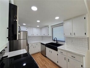 Building Photo - 2648 Rockcrest Ct