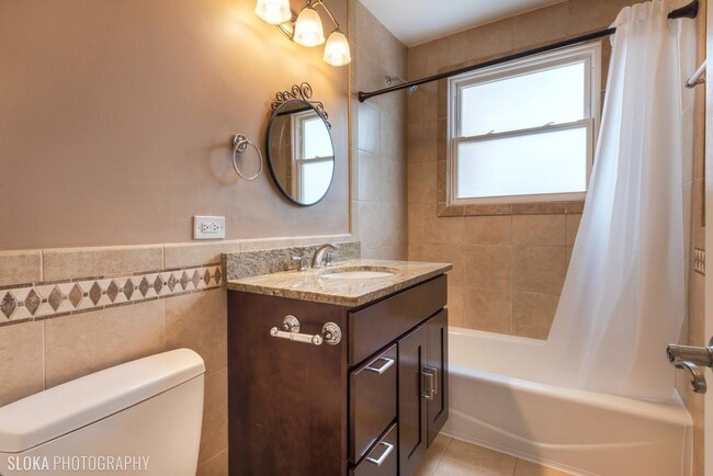 Foto del edificio - 8815 N Wisner St