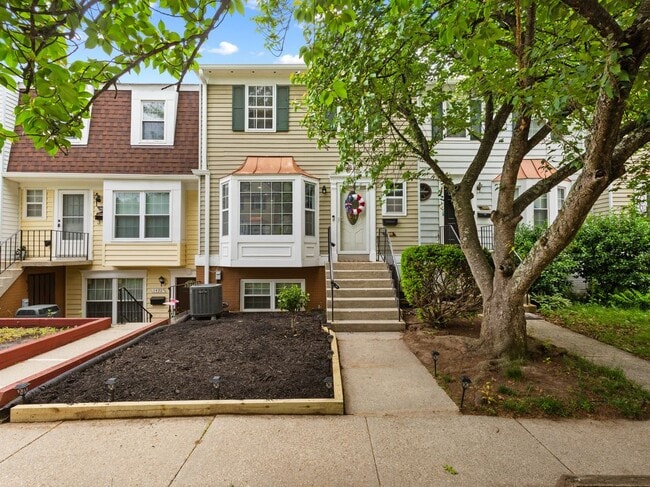 Building Photo - 1488 Orleans Ct