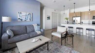 Building Photo - 1345 E 15th St