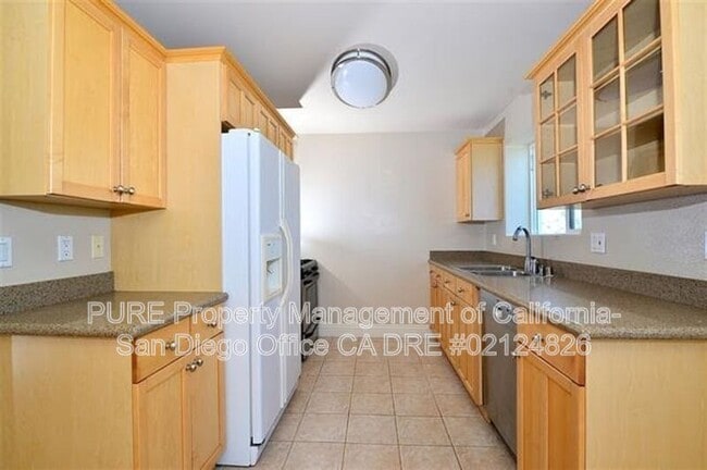 Building Photo - 1220 Seacoast Dr