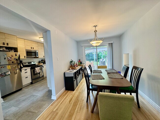 Photo du bâtiment - 1024?Panet Street, Ottawa – Charming 3?BR ...