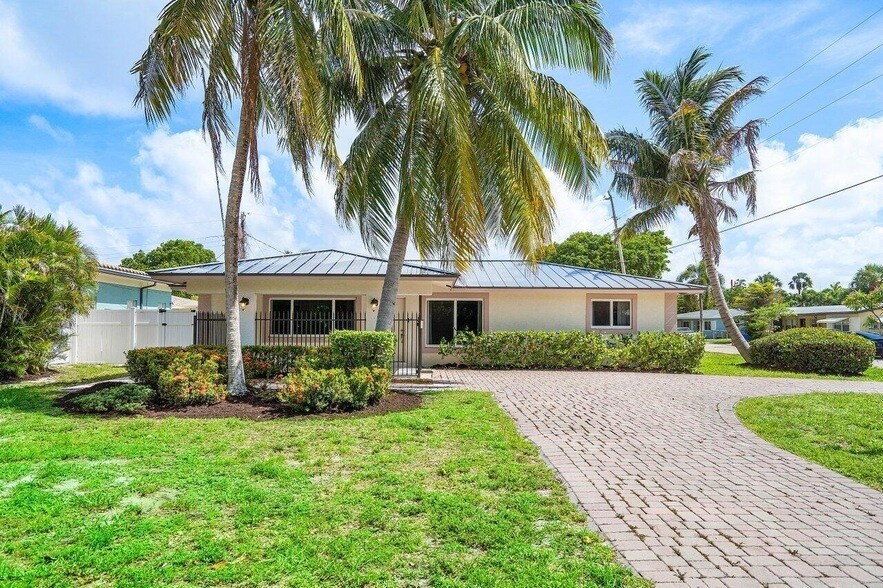 Foto principal - 2500 NE 20th St