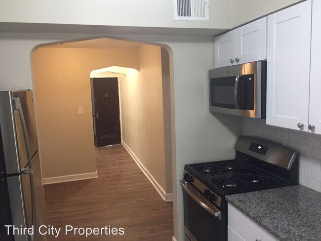 Foto del edificio - 2636 N Leclaire Ave