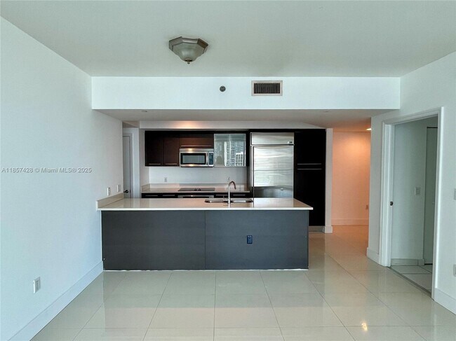 Foto del edificio - 500 Brickell Ave