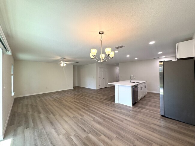 Foto del edificio - 115 N Hillside Ave