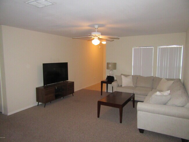 Foto del edificio - 1501 Lighthouse Rd