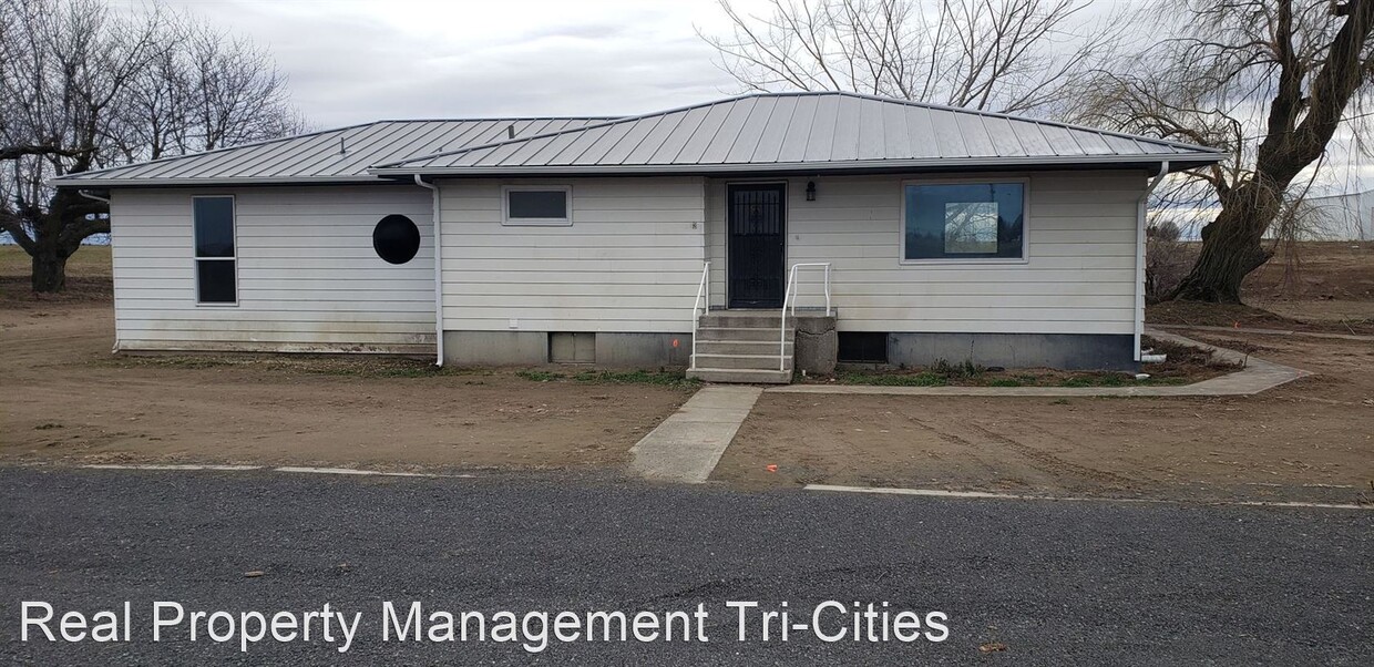 Primary Photo - 4 br, 2.5 bath House - 5431 E SR-260