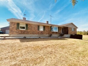 Building Photo - 3520 Ditmer Rd