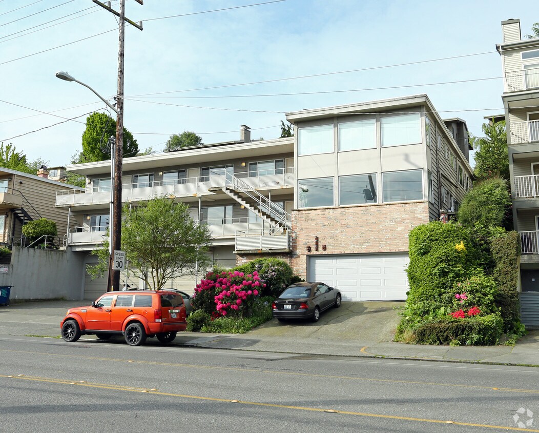 Building Photo - Klahowya Apartments
