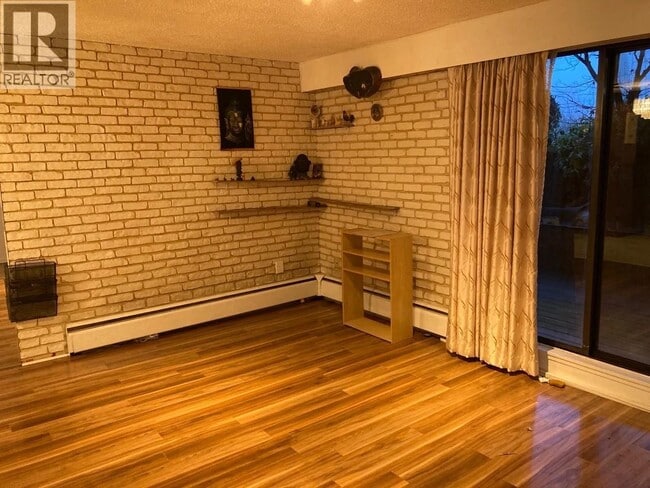 Building Photo - 4345 Grange St