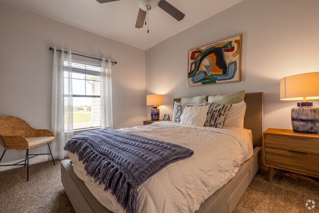 1HAB, 1BA - 630 ft² - Habitación - The Colony Luxury Apartments
