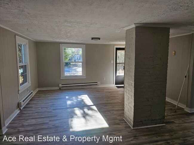 Building Photo - 2 br, 1 bath House - 1054 Bernadine Street