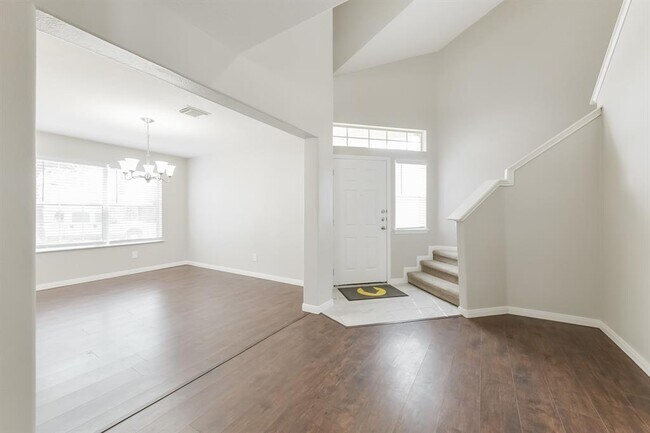 Foto del edificio - 13215 Dennis Way Ln