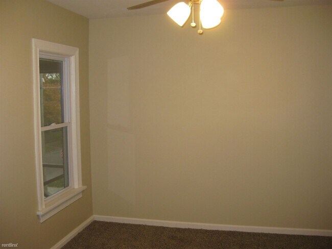 Foto del edificio - 1 br, 1 bath  - 403 1/2 Ohio St