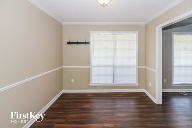 Foto del edificio - 5086 Twin Woods Ave