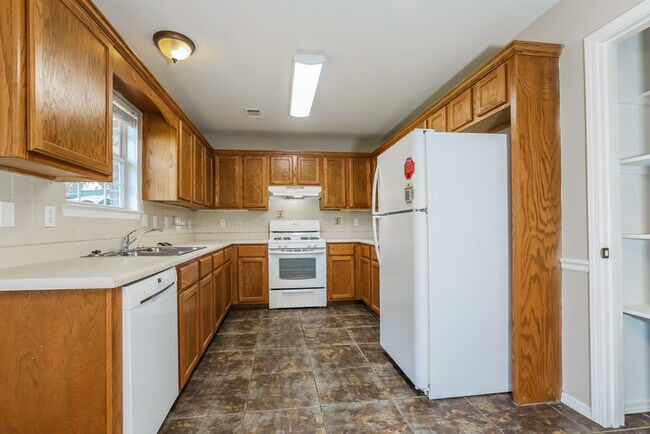 Foto del edificio - 1826 Auburn Hills Dr