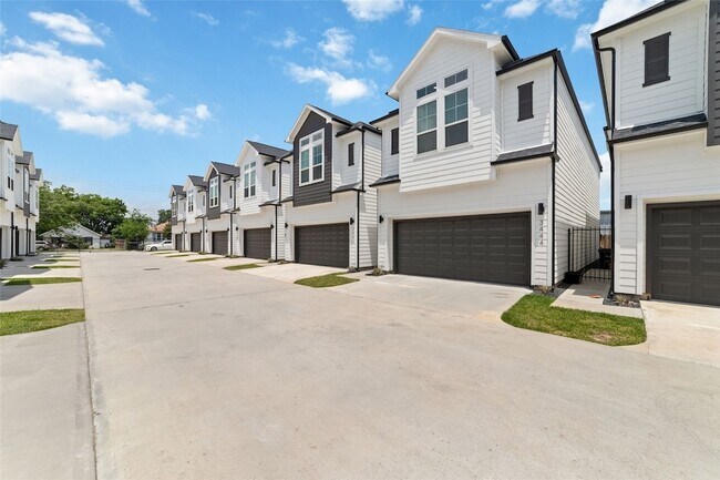 Building Photo - 3444 Bolin Rd