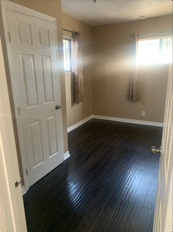 Foto del edificio - 9627 Hickory St