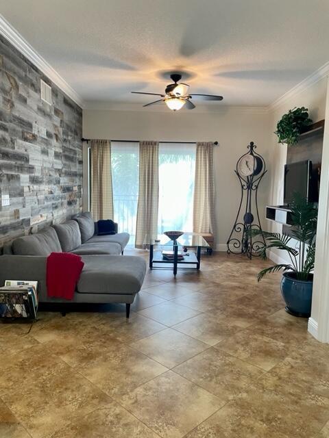 Foto del edificio - 4903 Midtown Ln