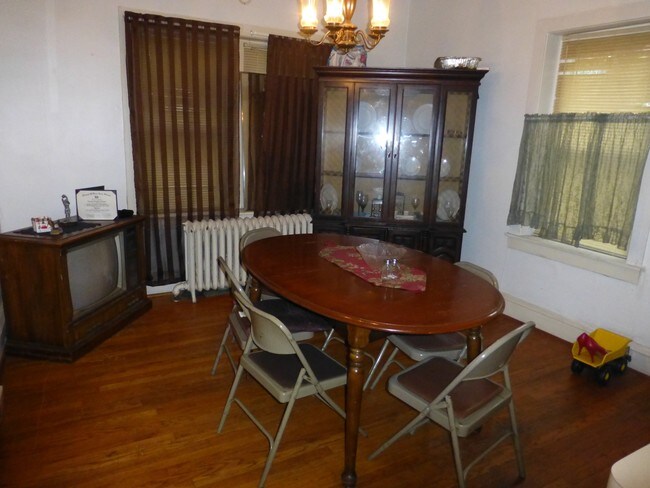 Building Photo - 18th Street Apartments