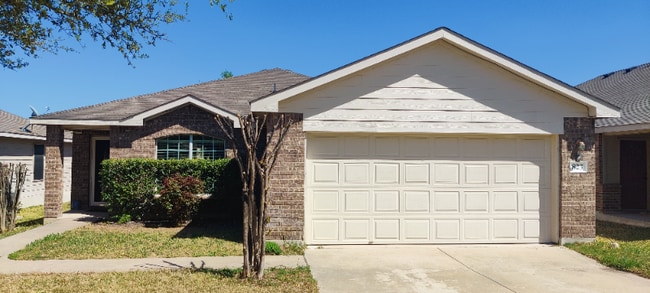 Building Photo - 823 Sugar Brook Dr