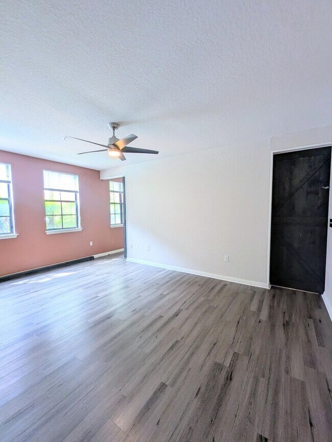 Building Photo - Must see! First floor, updates throughout!...