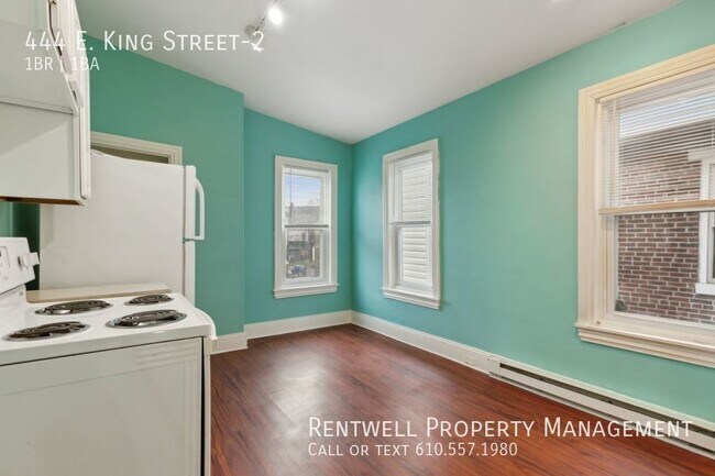 Foto del edificio - 1BR 1BA Bi-level Apartment, 444 King St, #...