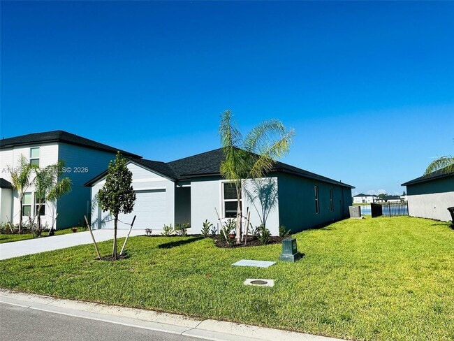 Building Photo - 17603 Paradiso Wy