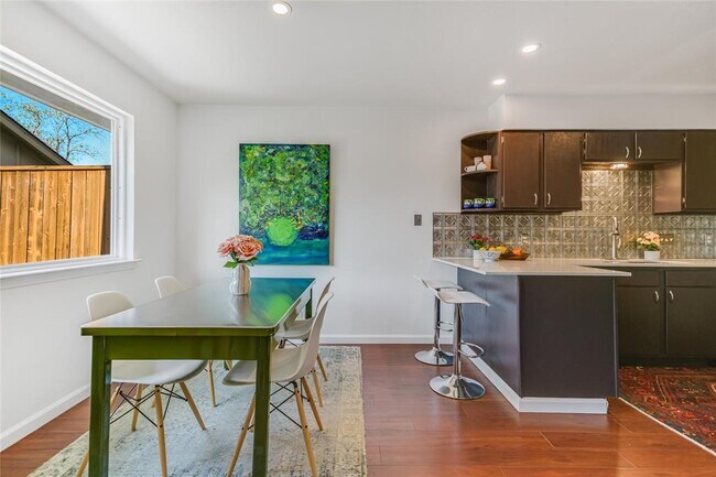 Foto del edificio - 1603 W Braker Ln