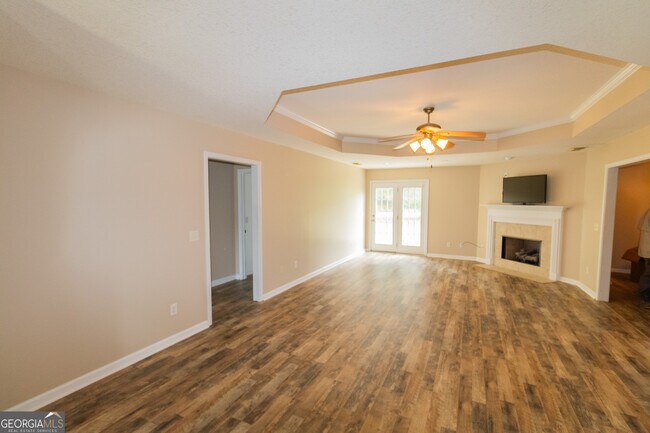 Building Photo - 1802 N Leah Ln