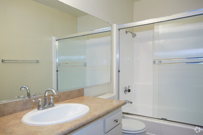 1BR, 1BA - 735 - Balboa Apartments